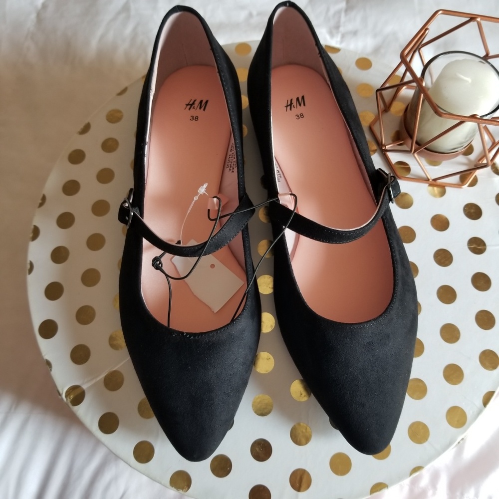 Ballet flats